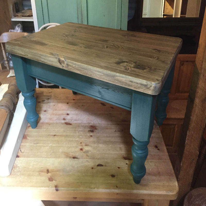 Country Farmhouse Coffee Table